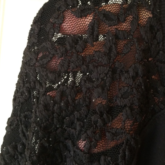 TORRID BLACK LACE SLEEVE SWEATSHIRT TOP SIZE 1♡ - Picture 2 of 3